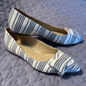 NWOT Striped Naturalizer Flats